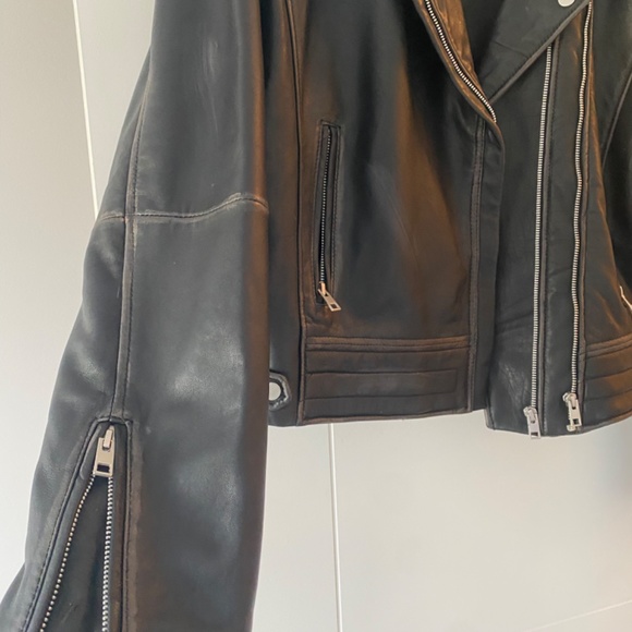 Barney’s Leather Jacket - Picture 5 of 5